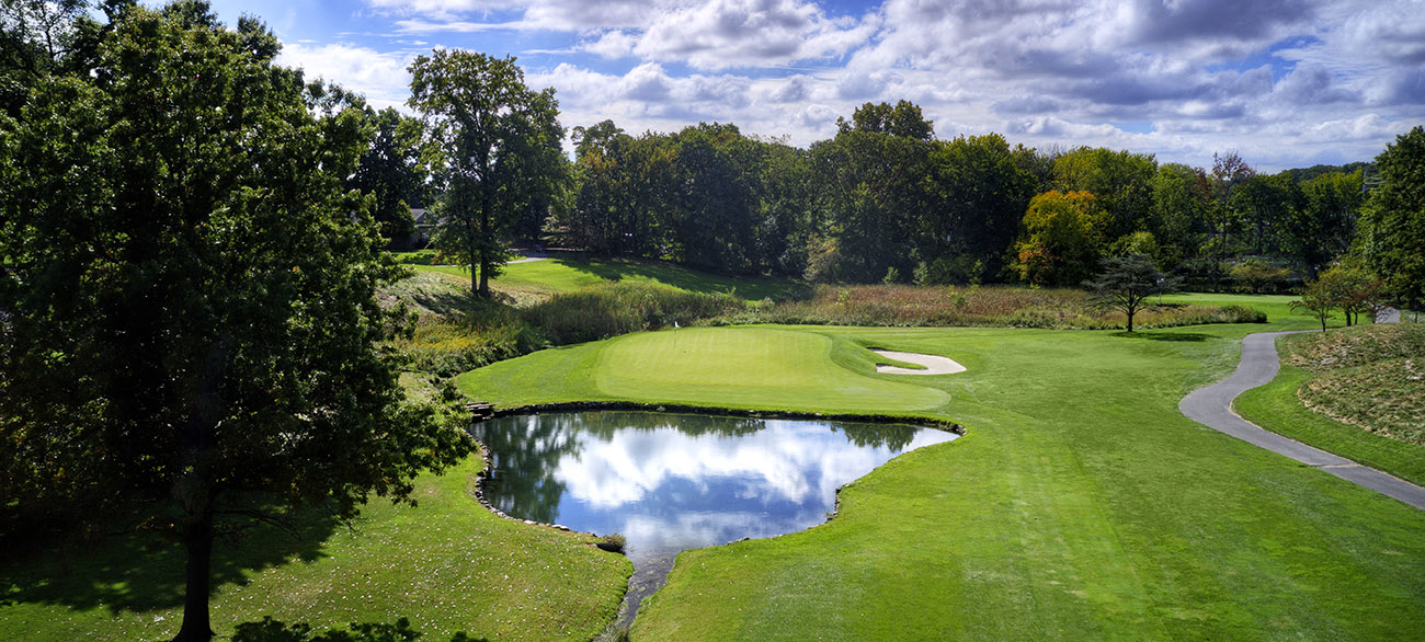 Hole 11 Approach