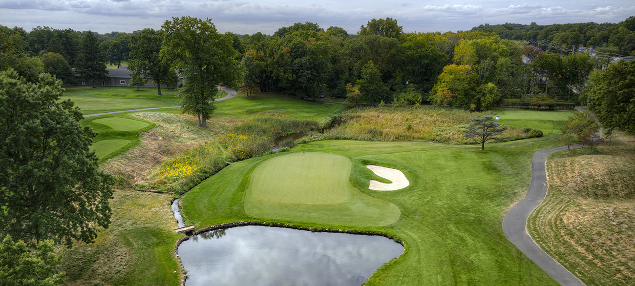 Hole 11 Green 2