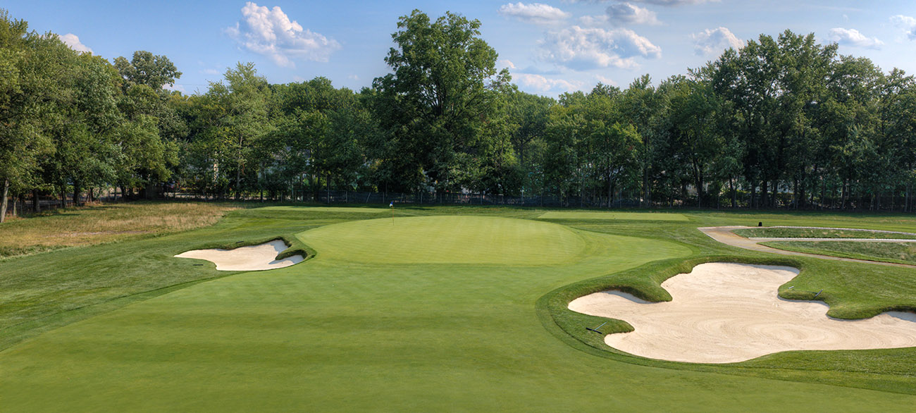 Hole 2 Green Summer