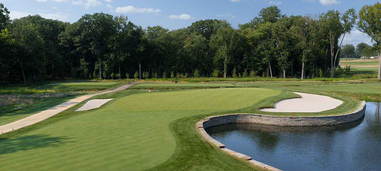 Hole 4 Green Summer