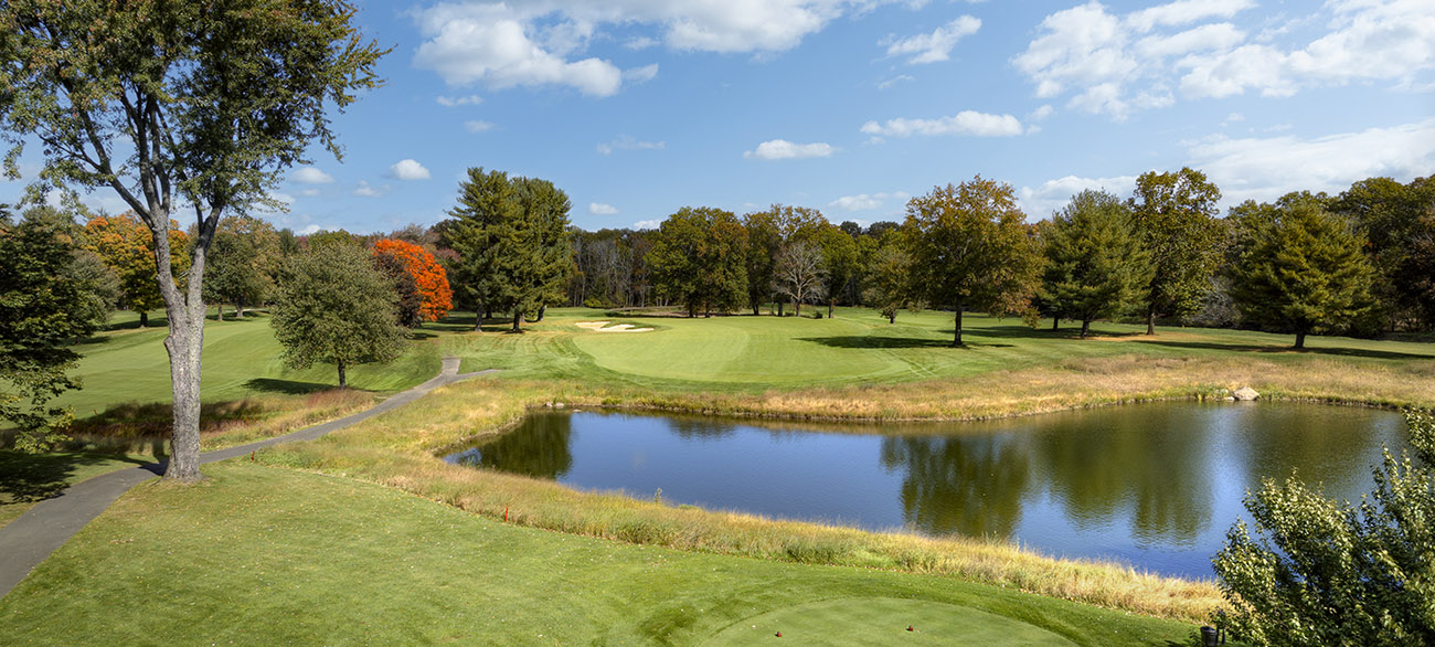 Hole 17 Tee Fall